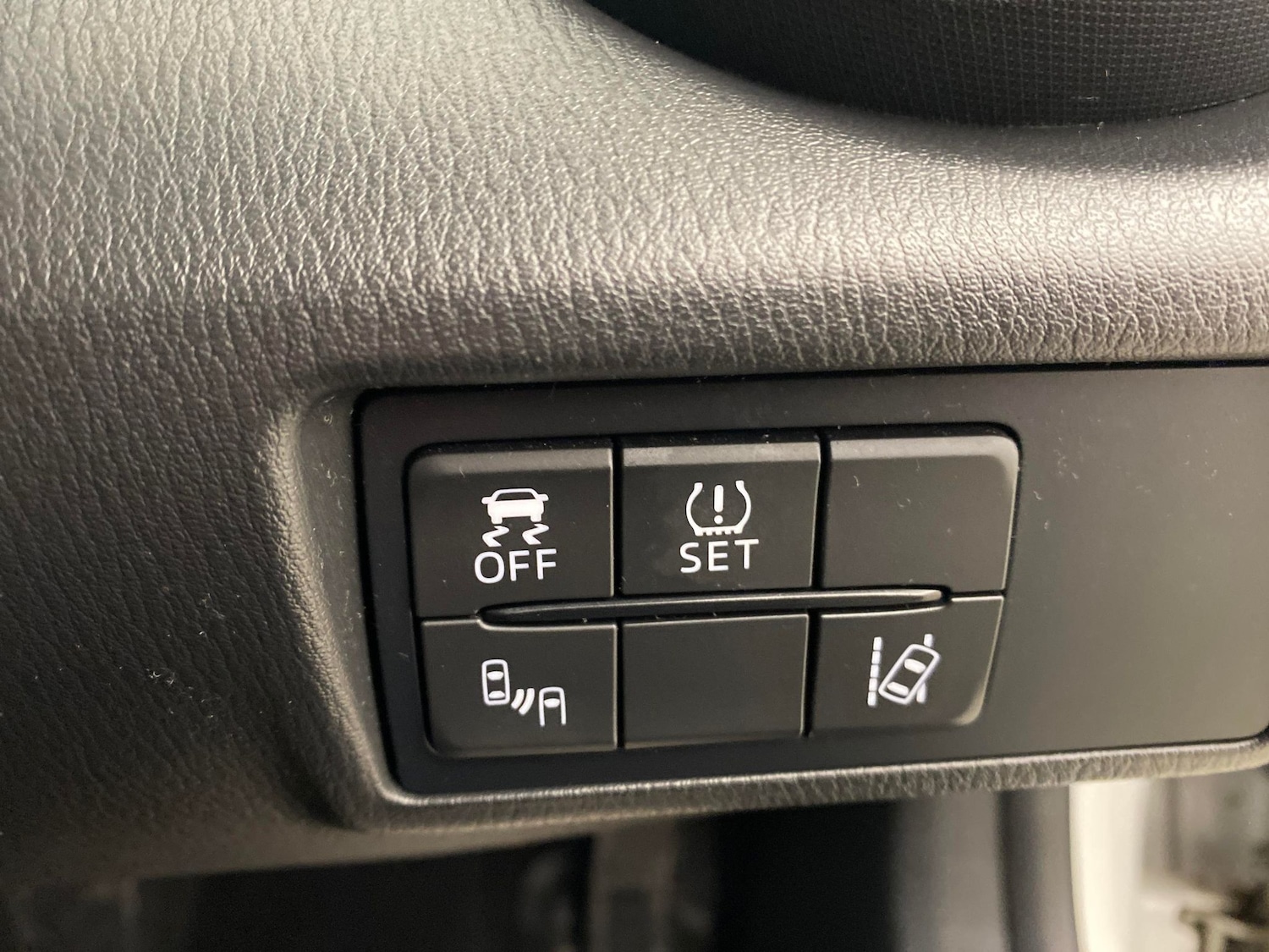 Used Mazda MX-5 2015 for sale - 76879119: Photo 19