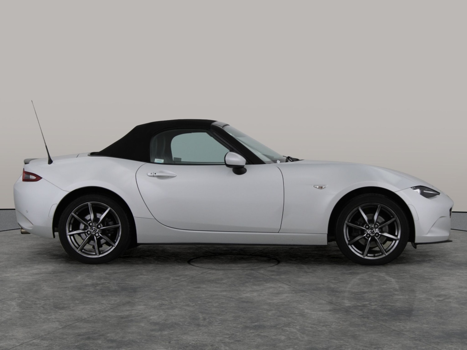Used Mazda MX-5 2015 for sale - 76879119: Photo 9