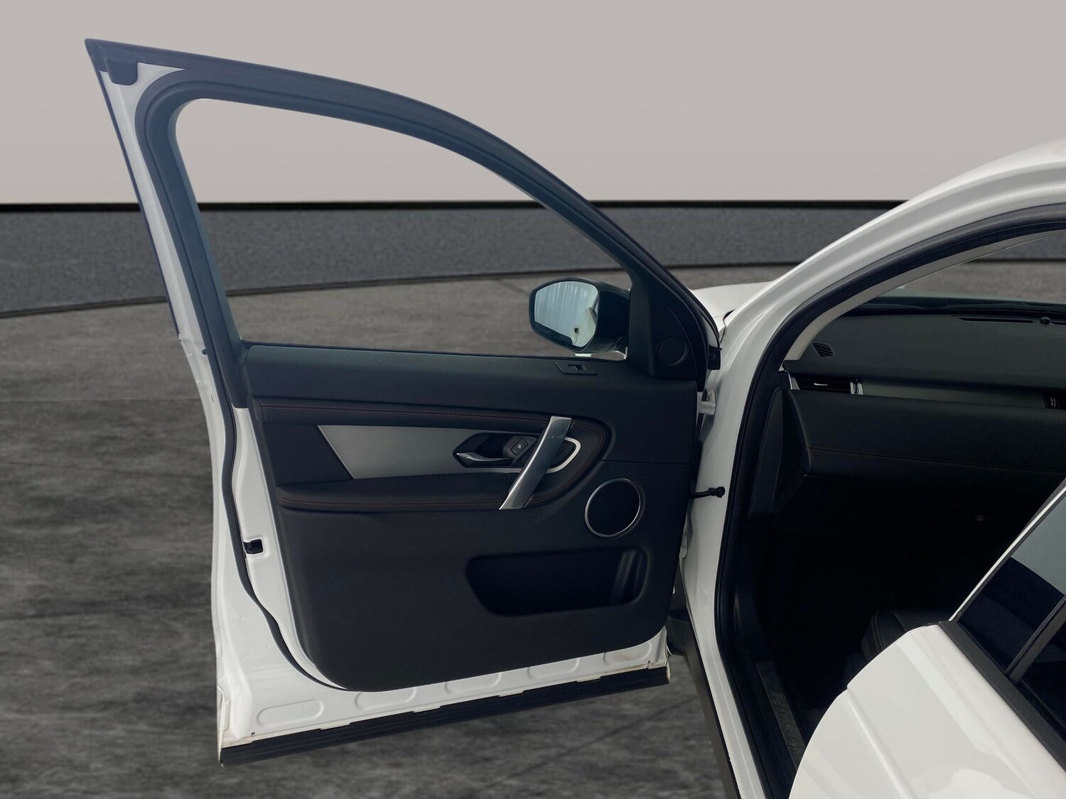 Used Land Rover Discovery Sport 2021 for sale - 77894195: Photo 22