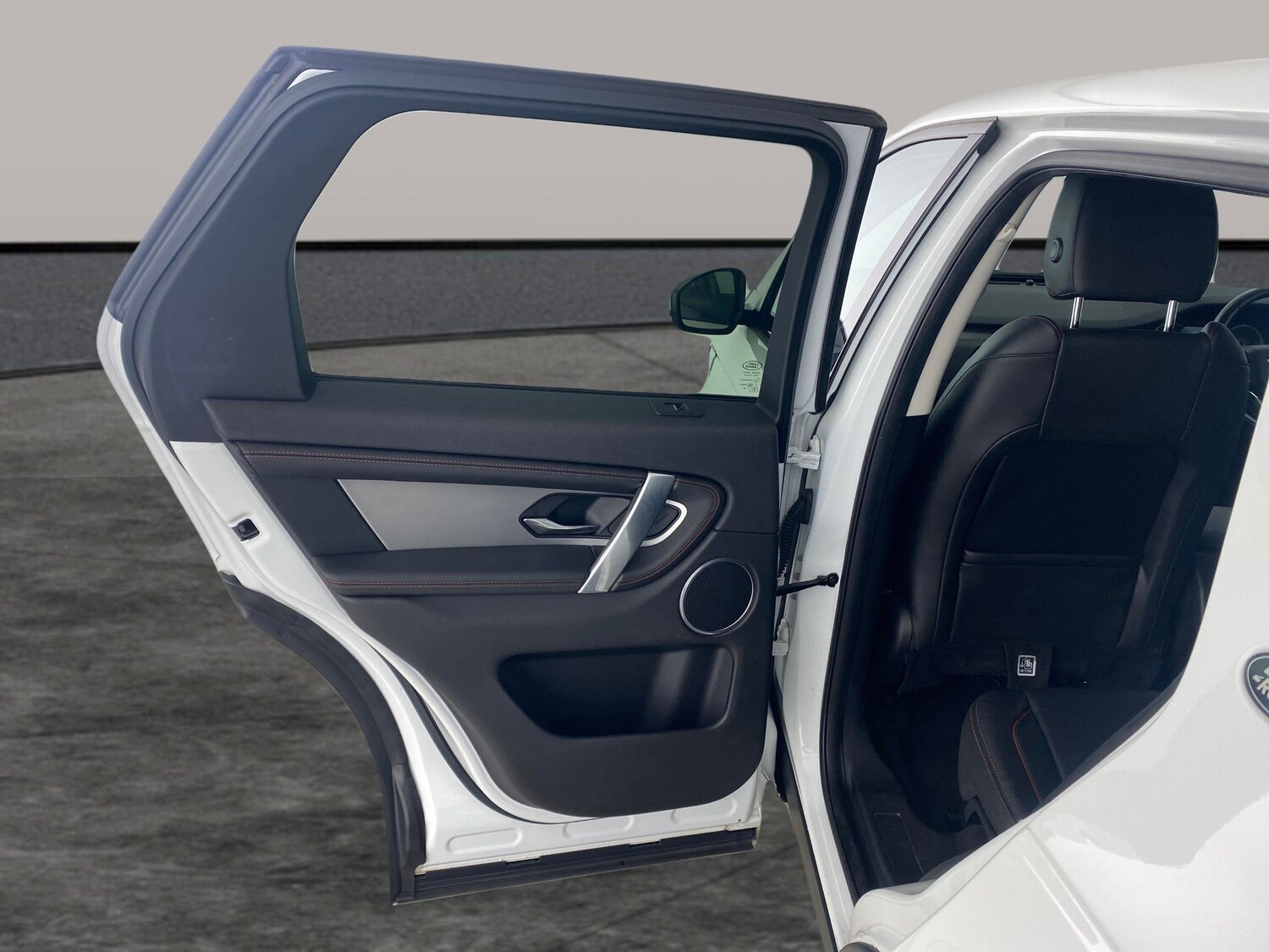 Used Land Rover Discovery Sport 2021 for sale - 77894195: Photo 23