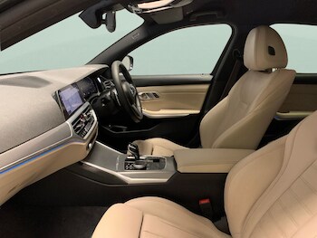 Used BMW 3 Series 2019 for sale - 75625920: Photo