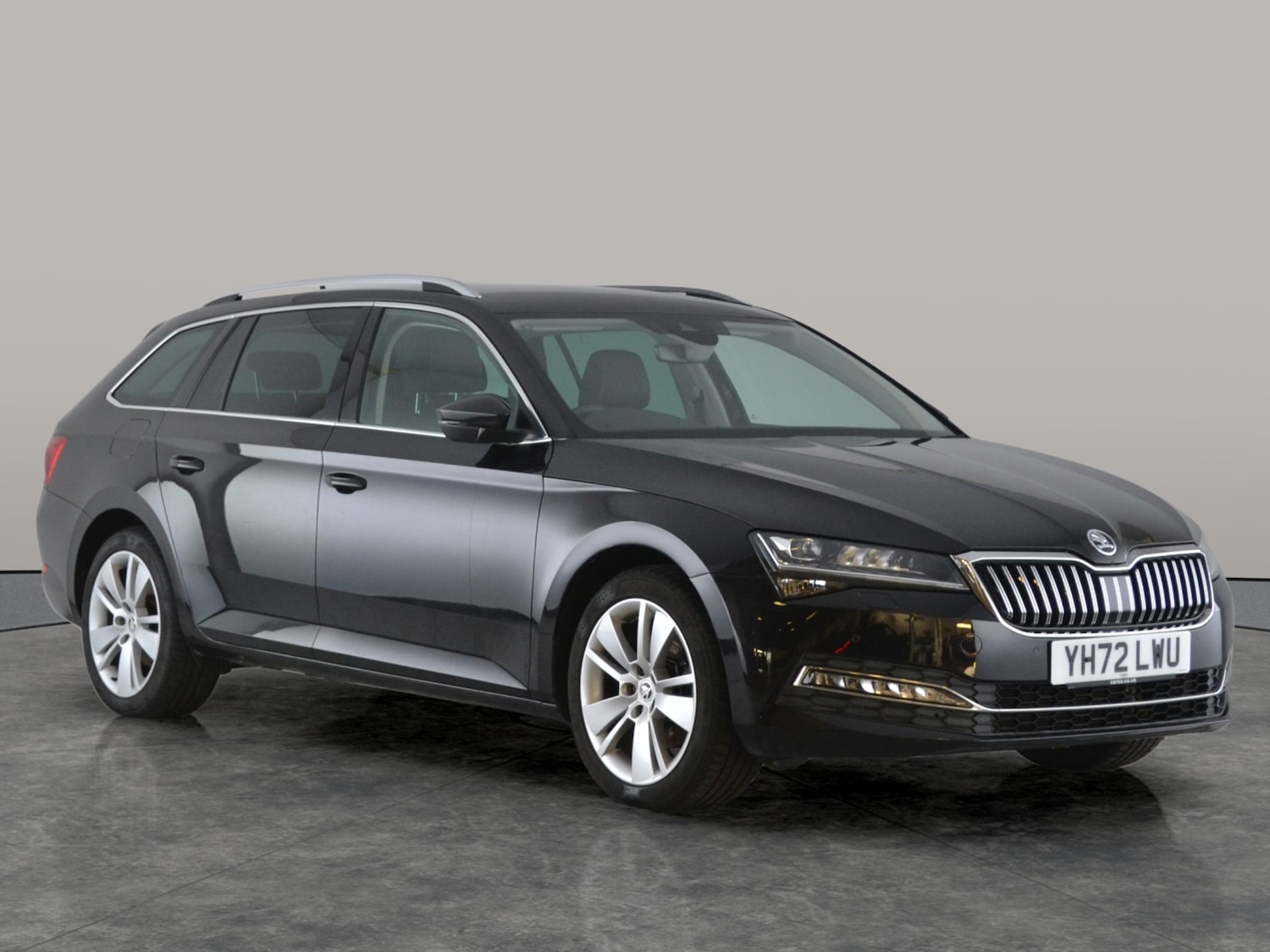 Used Skoda Superb for sale - 77245912: Photo 12