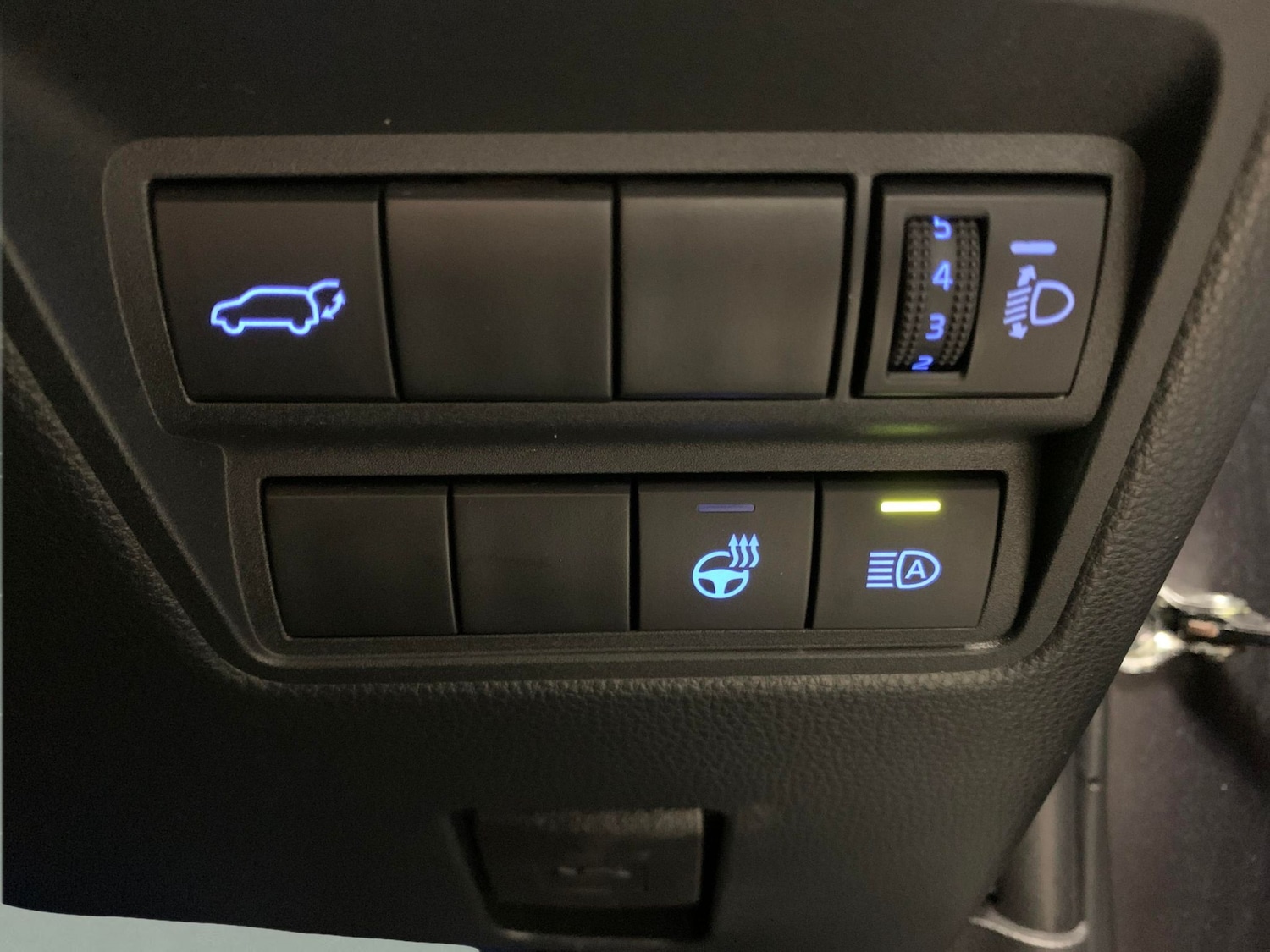 Used Toyota Yaris Cross 2022 for sale - 76612241: Photo 22