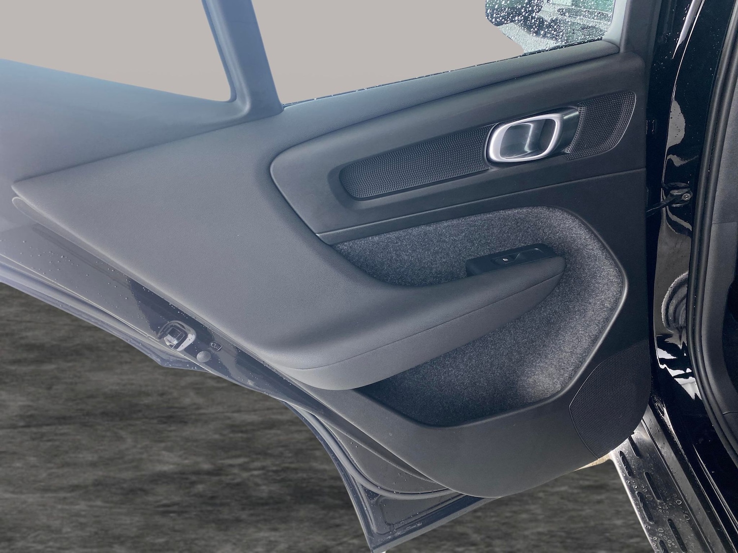 Used Volvo XC40 2022 for sale - 76384793: Photo 35