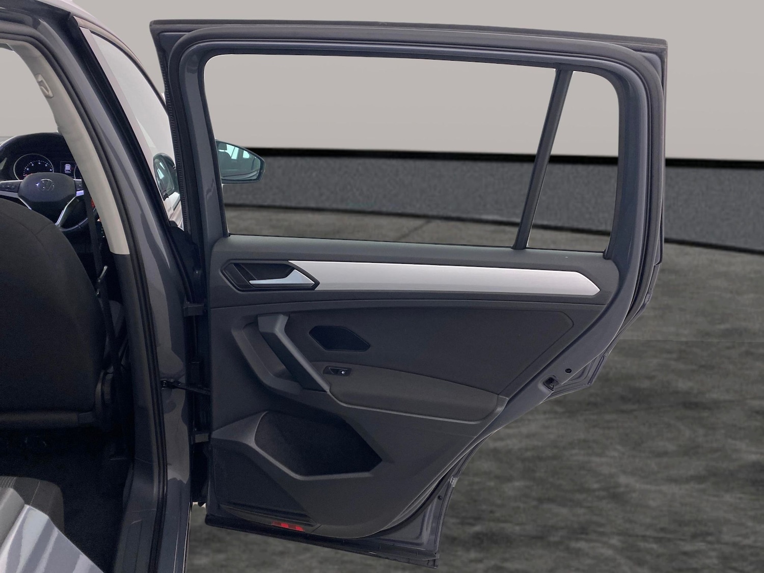 Used Volkswagen Tiguan 2021 for sale - 76792811: Photo 27