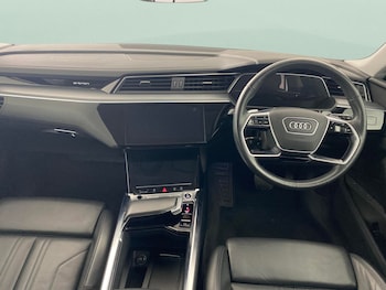 Used Audi e-tron 2022 for sale - 78178195: Photo