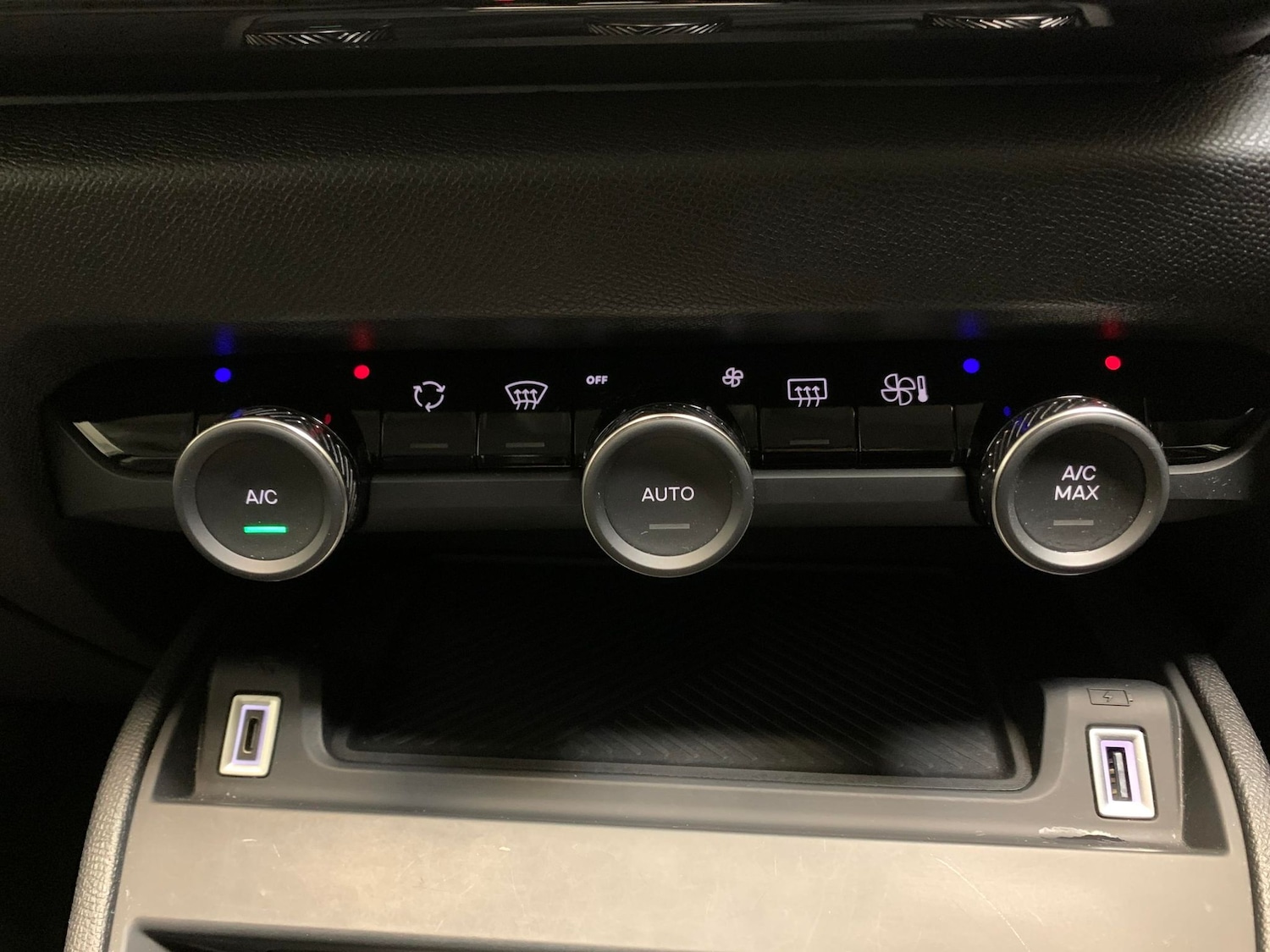 Used Citroen C4 2023 for sale - 77071294: Photo 20