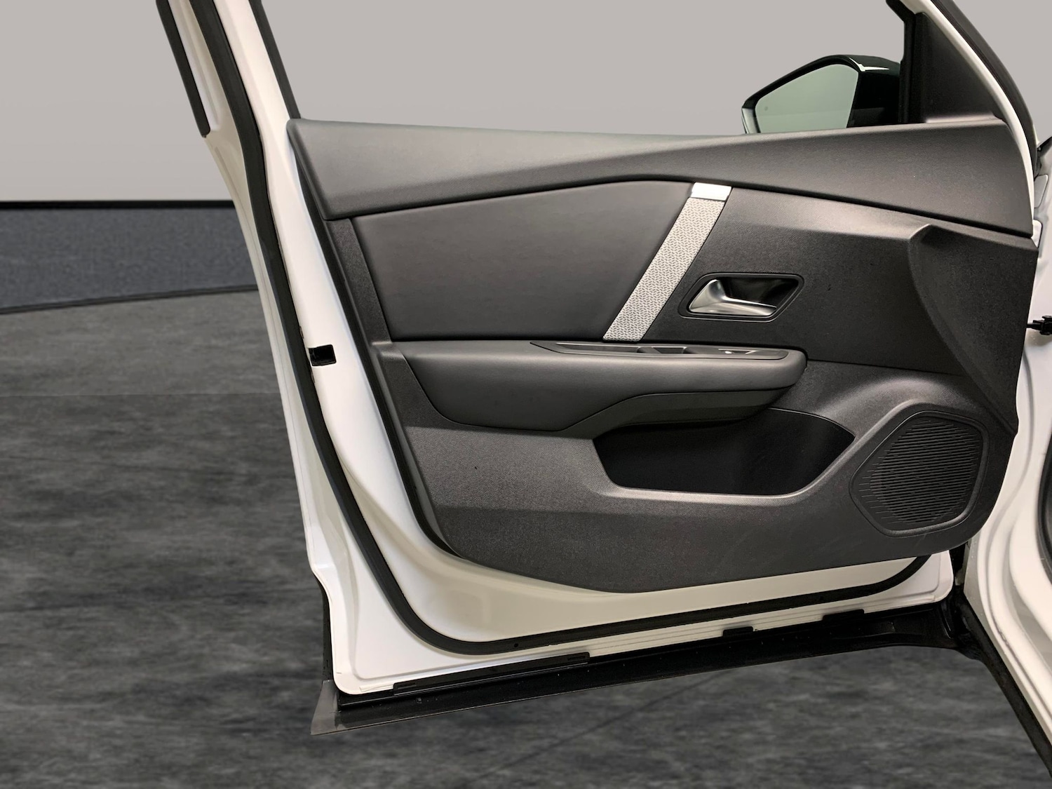 Used Citroen C4 2023 for sale - 77071294: Photo 28