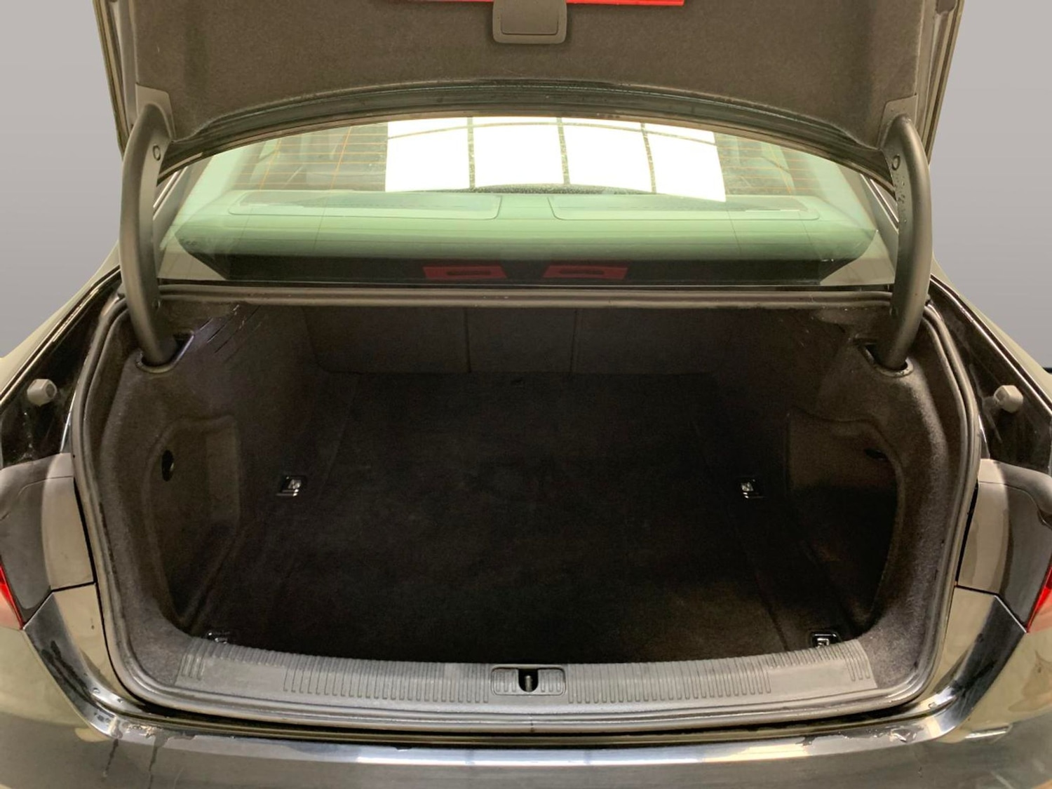 Used Audi A4 2021 for sale - 77003150: Photo 32