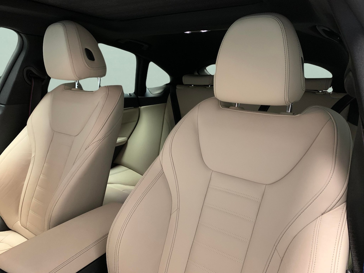 Used BMW i4 2022 for sale - 76356096: Photo 12