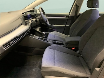 Used Volkswagen Golf 2022 for sale - 77703042: Photo