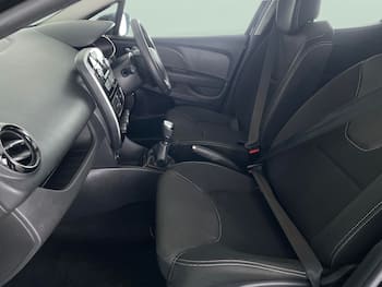 Used Renault Clio 2019 for sale - 79675105: Photo