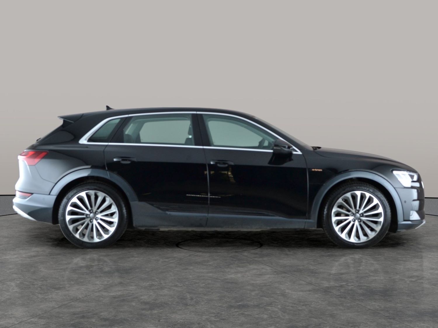 Used Audi e-tron 2020 for sale - 77160914: Photo 10