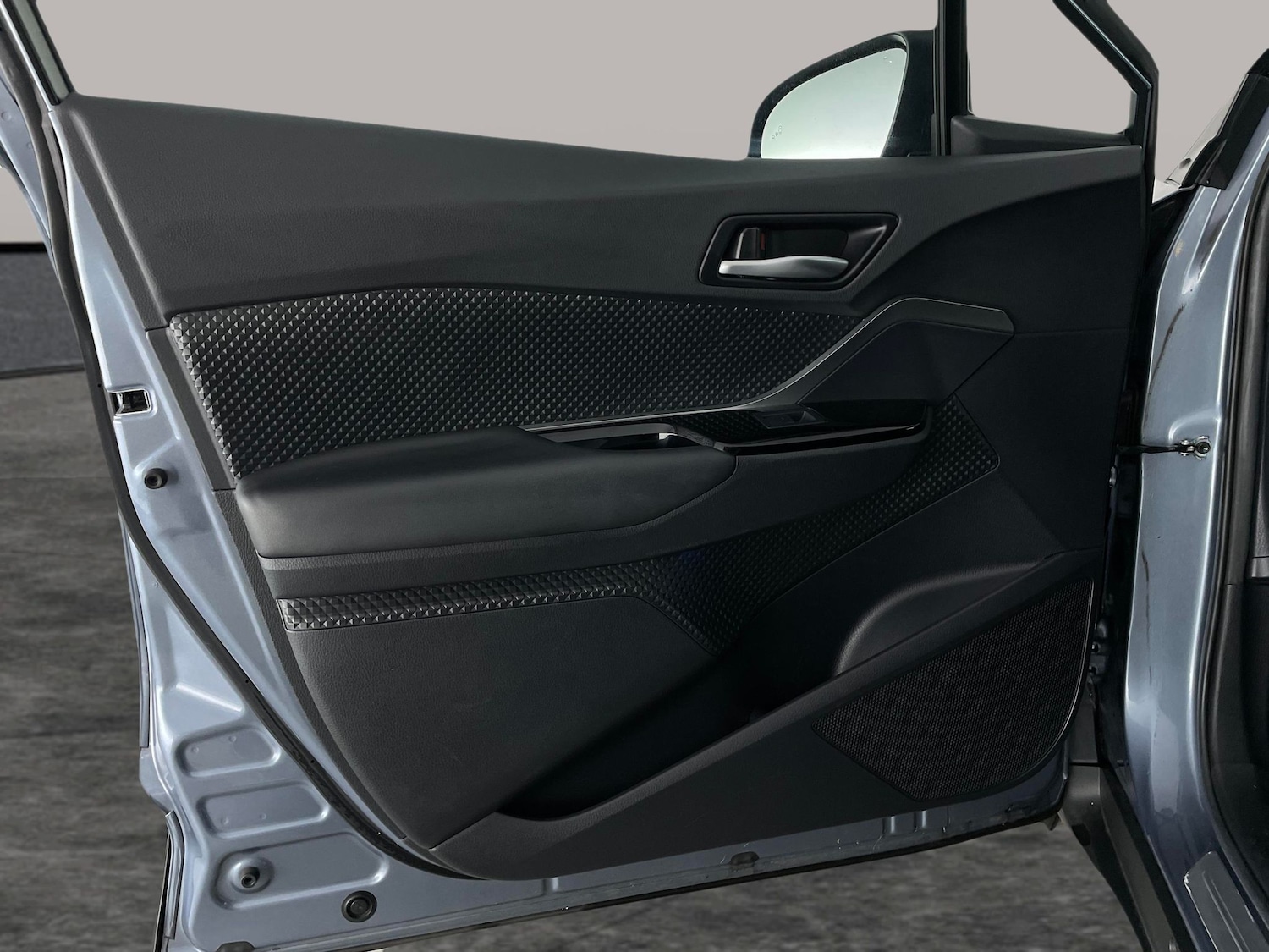 Used Toyota C-HR 2022 for sale - 77988705: Photo 26