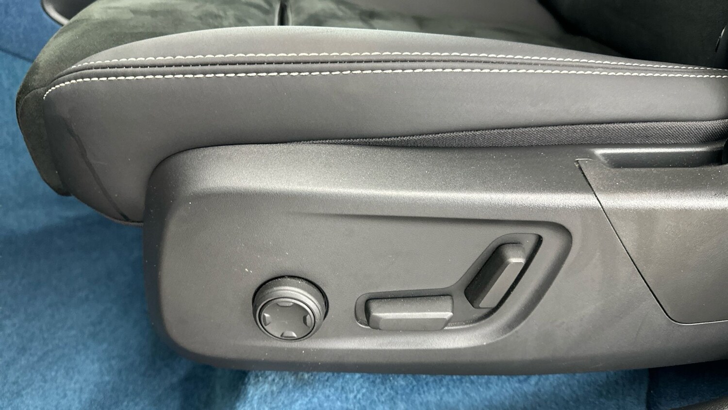 Used Volvo XC40 2022 for sale - 77786593: Photo 21