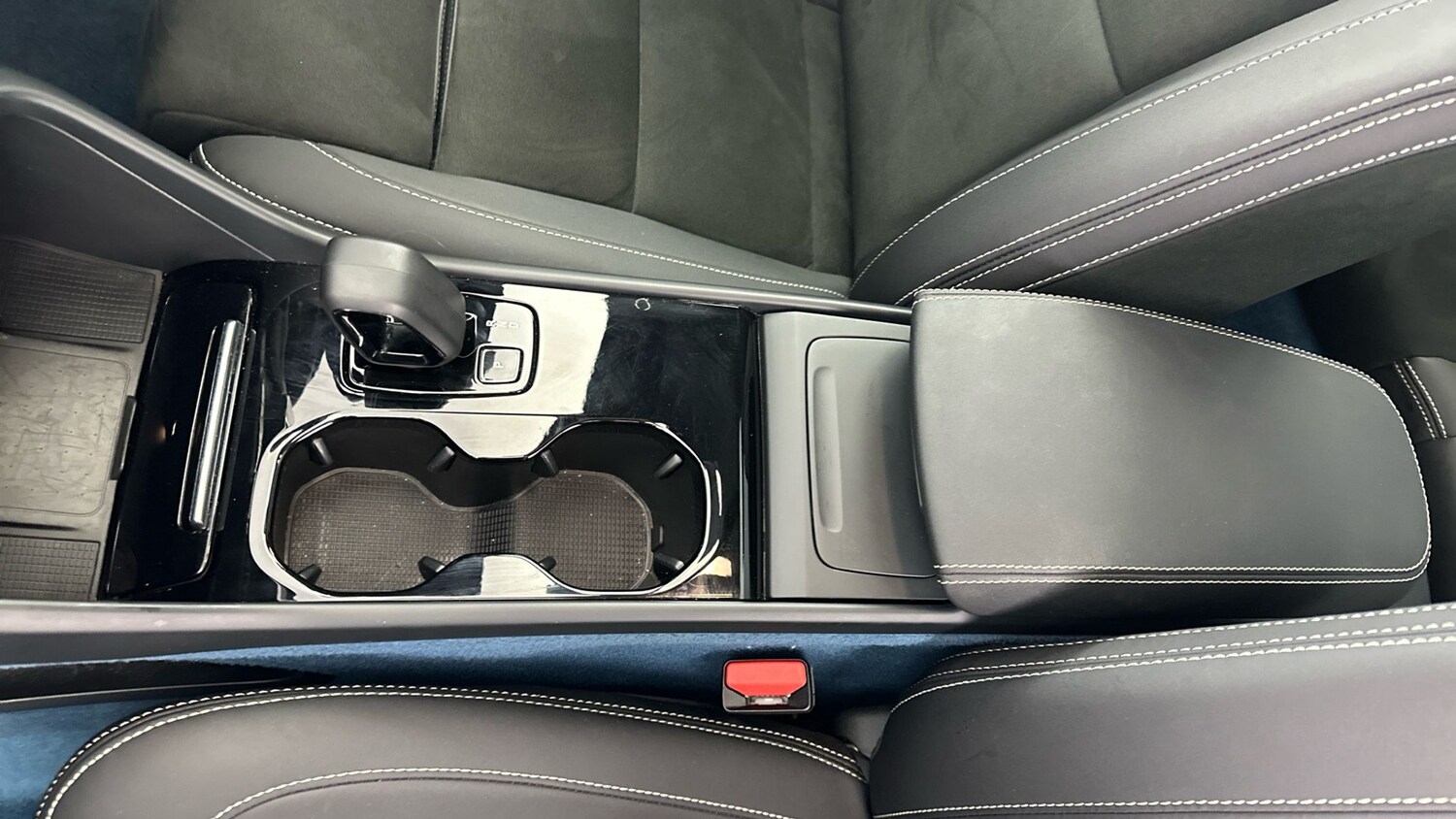 Used Volvo XC40 2022 for sale - 77786593: Photo 25