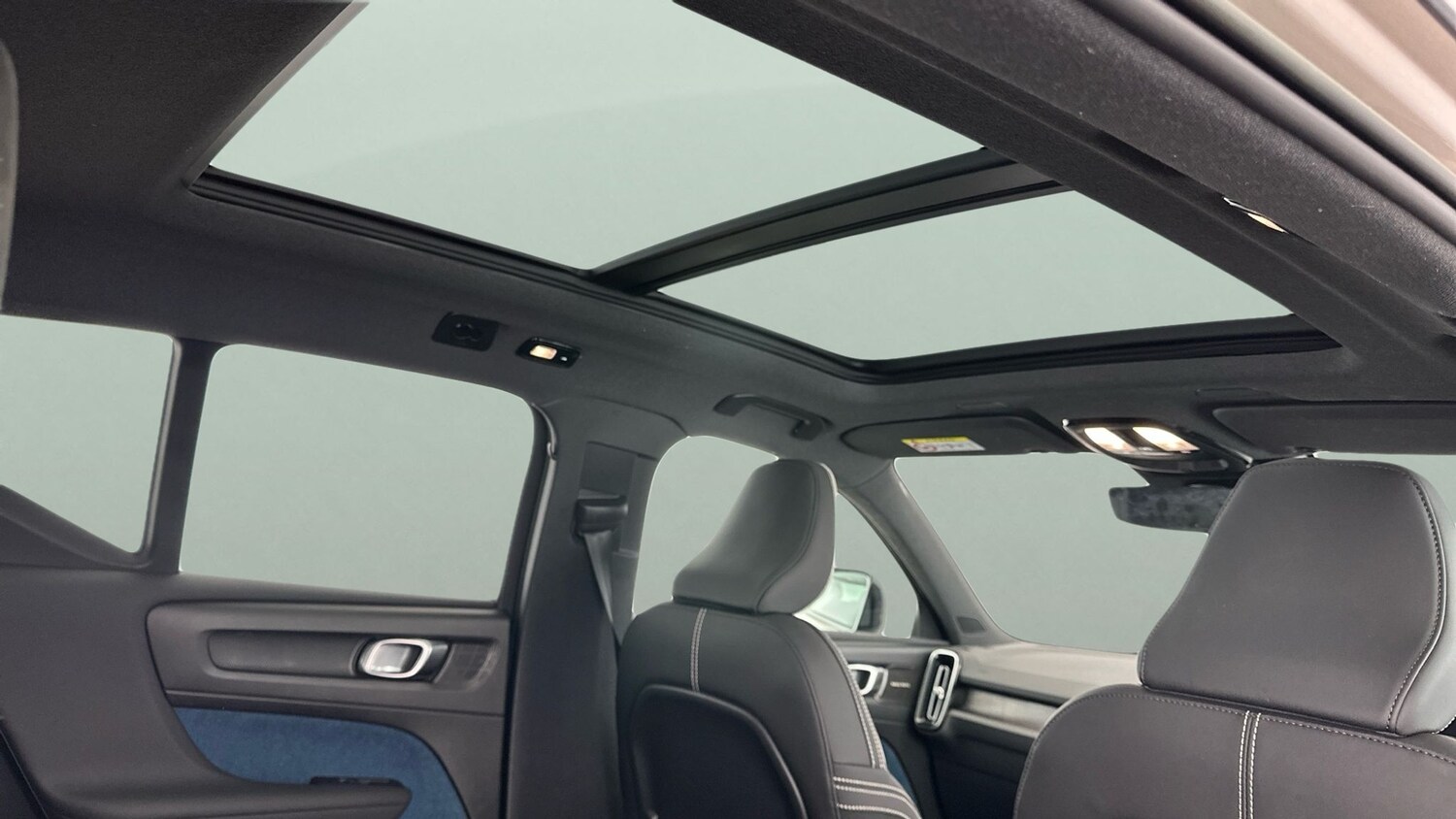 Used Volvo XC40 2022 for sale - 77786593: Photo 31