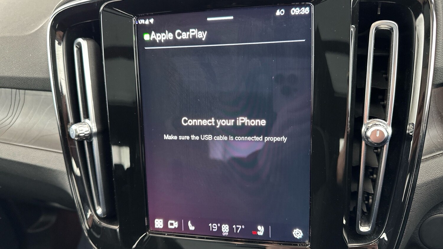 Used Volvo XC40 2022 for sale - 77786593: Photo 32