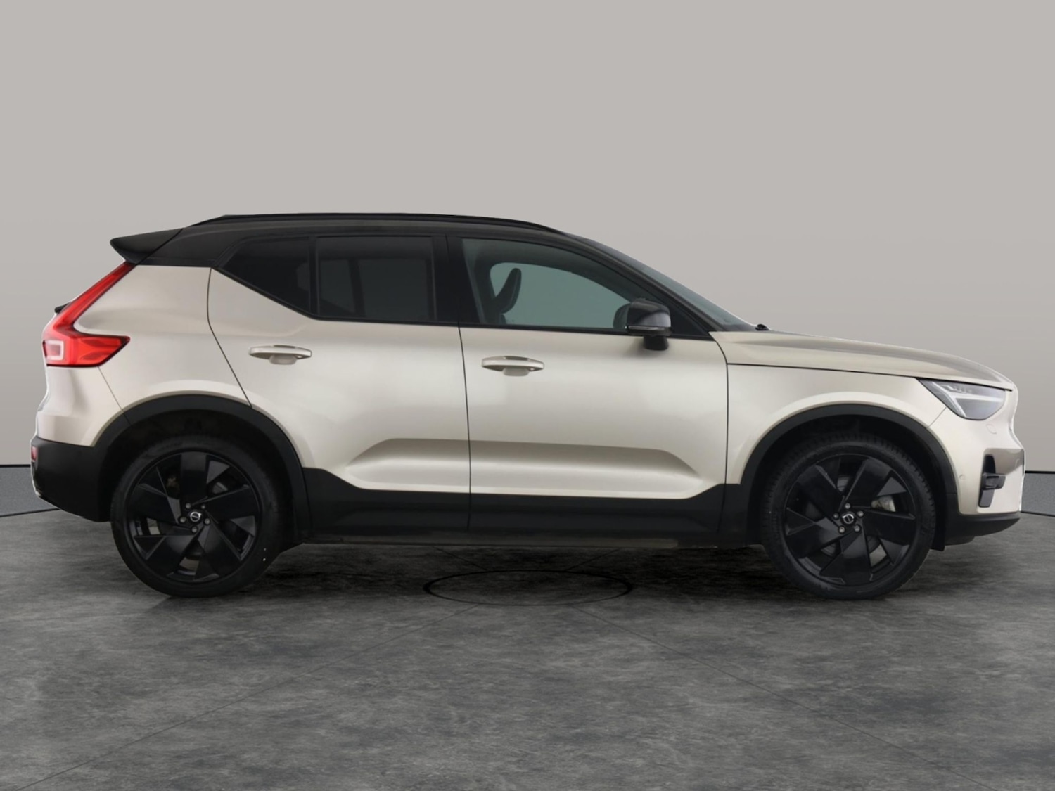 Used Volvo XC40 2022 for sale - 77786593: Photo 5