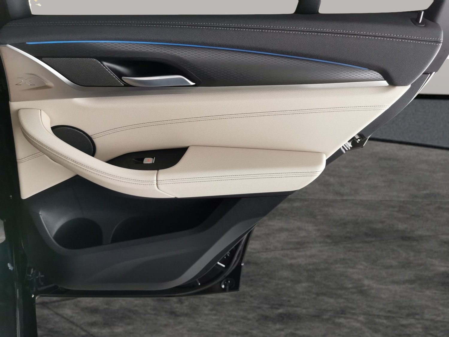 Used BMW iX3 2024 for sale - 76722596: Photo 43