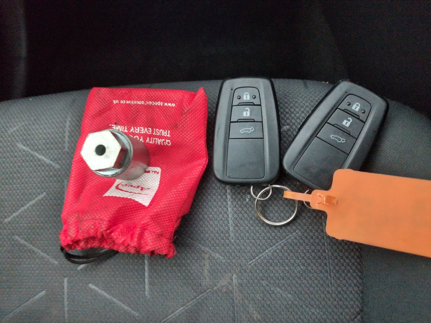 Used Toyota RAV4 2019 for sale - 76777803: Photo 31