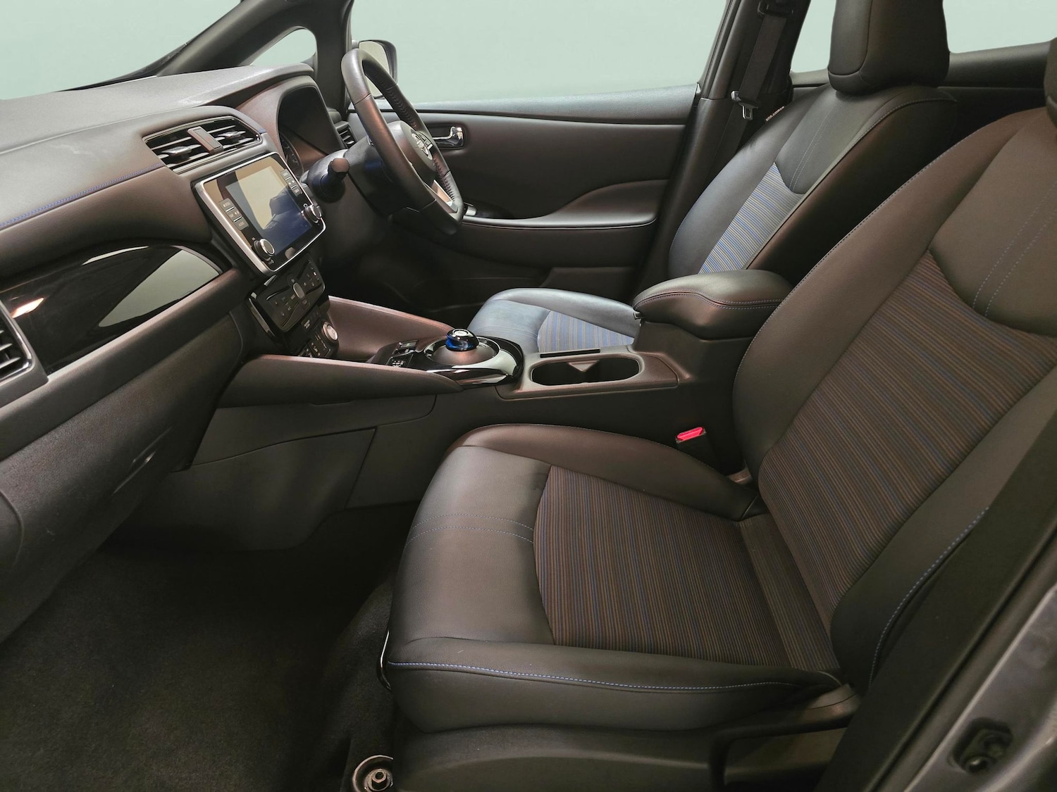 Used Nissan Leaf 2022 for sale - 76704198: Photo 4