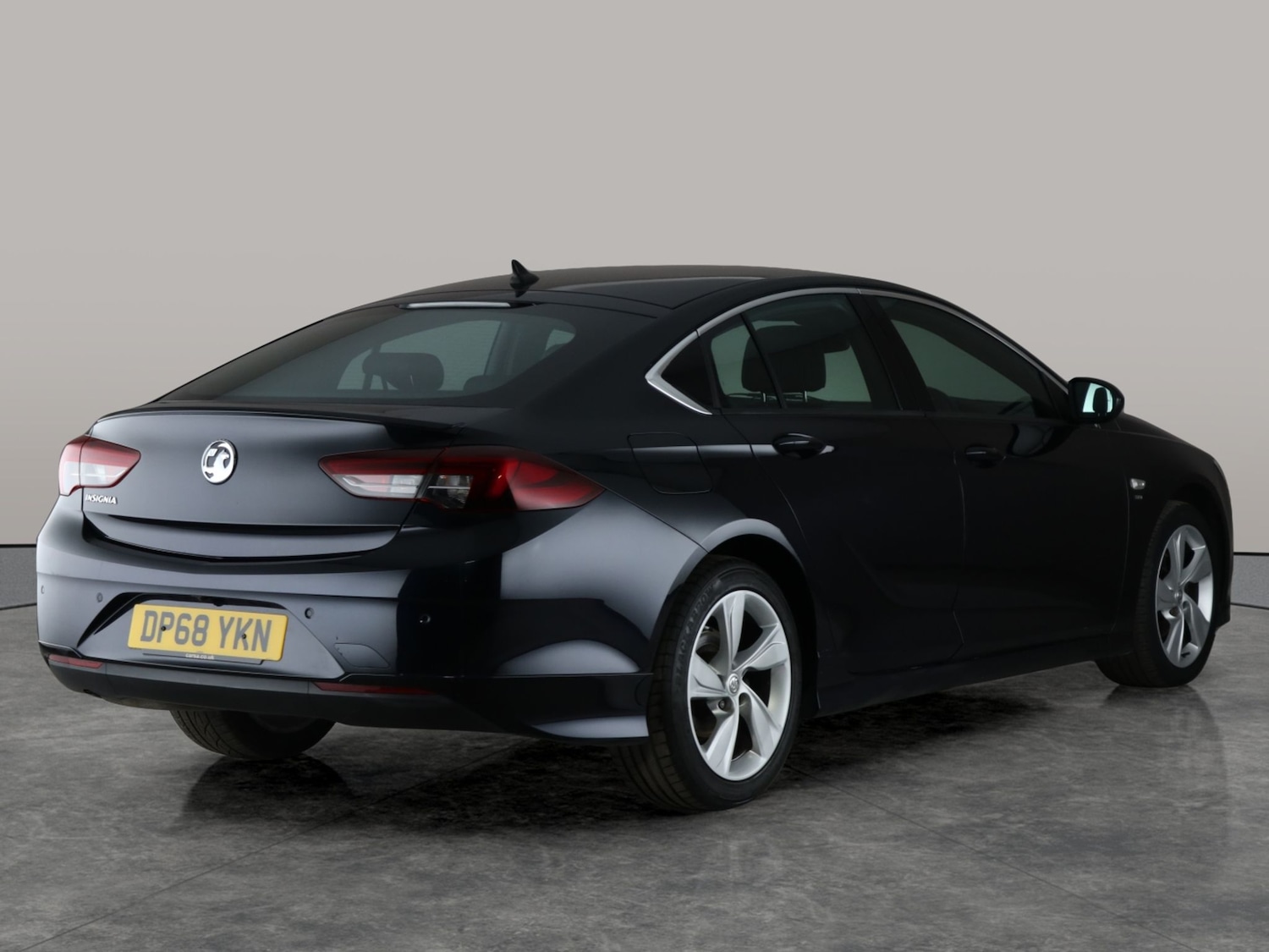 Used Vauxhall Insignia 2019 for sale - 76487703: Photo 10