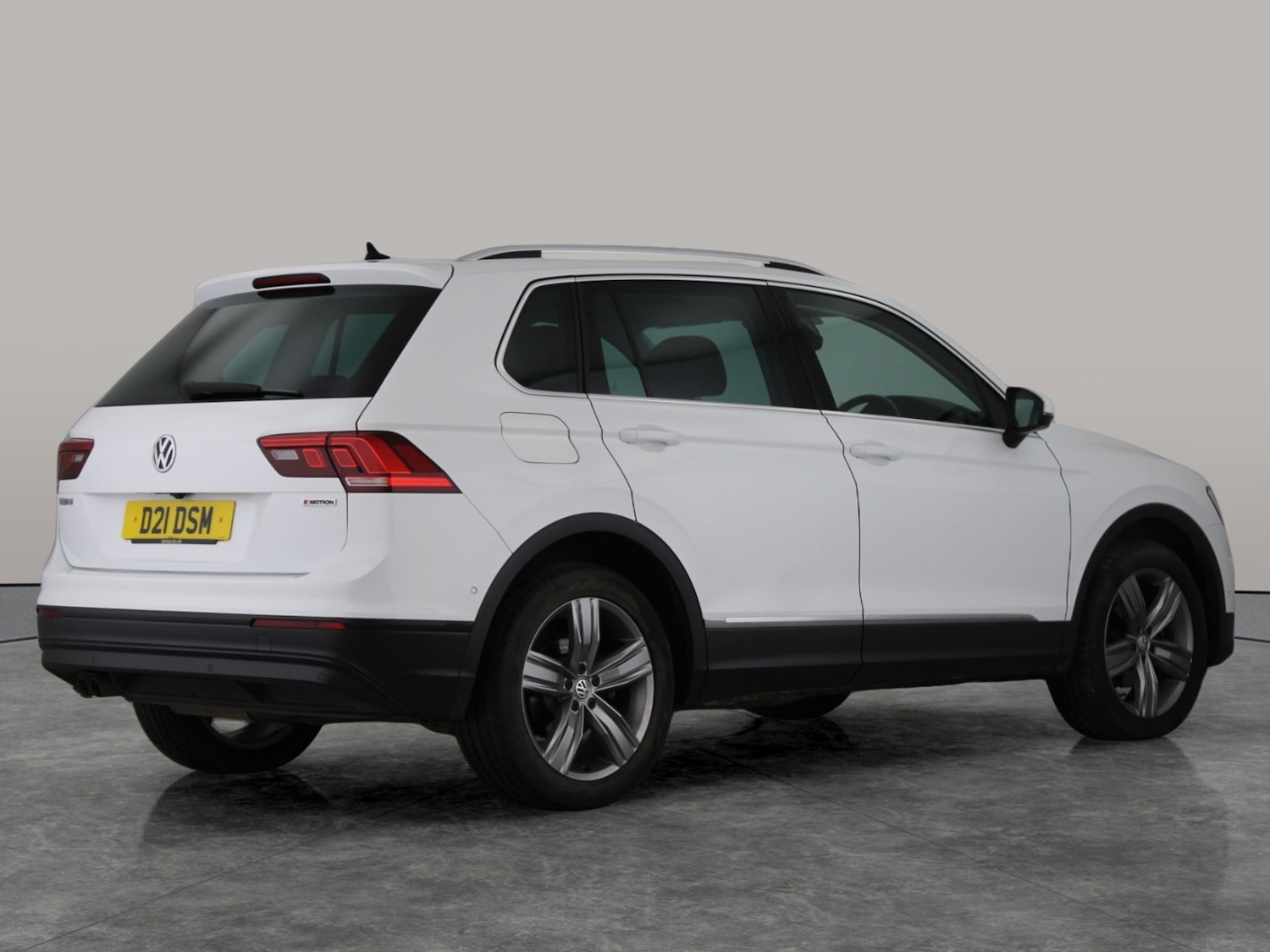 Used Volkswagen Tiguan 2019 for sale - 77337349: Photo 11