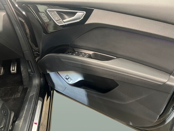 Used Audi Q4 e-tron 2022 for sale - 76240937: Photo 46