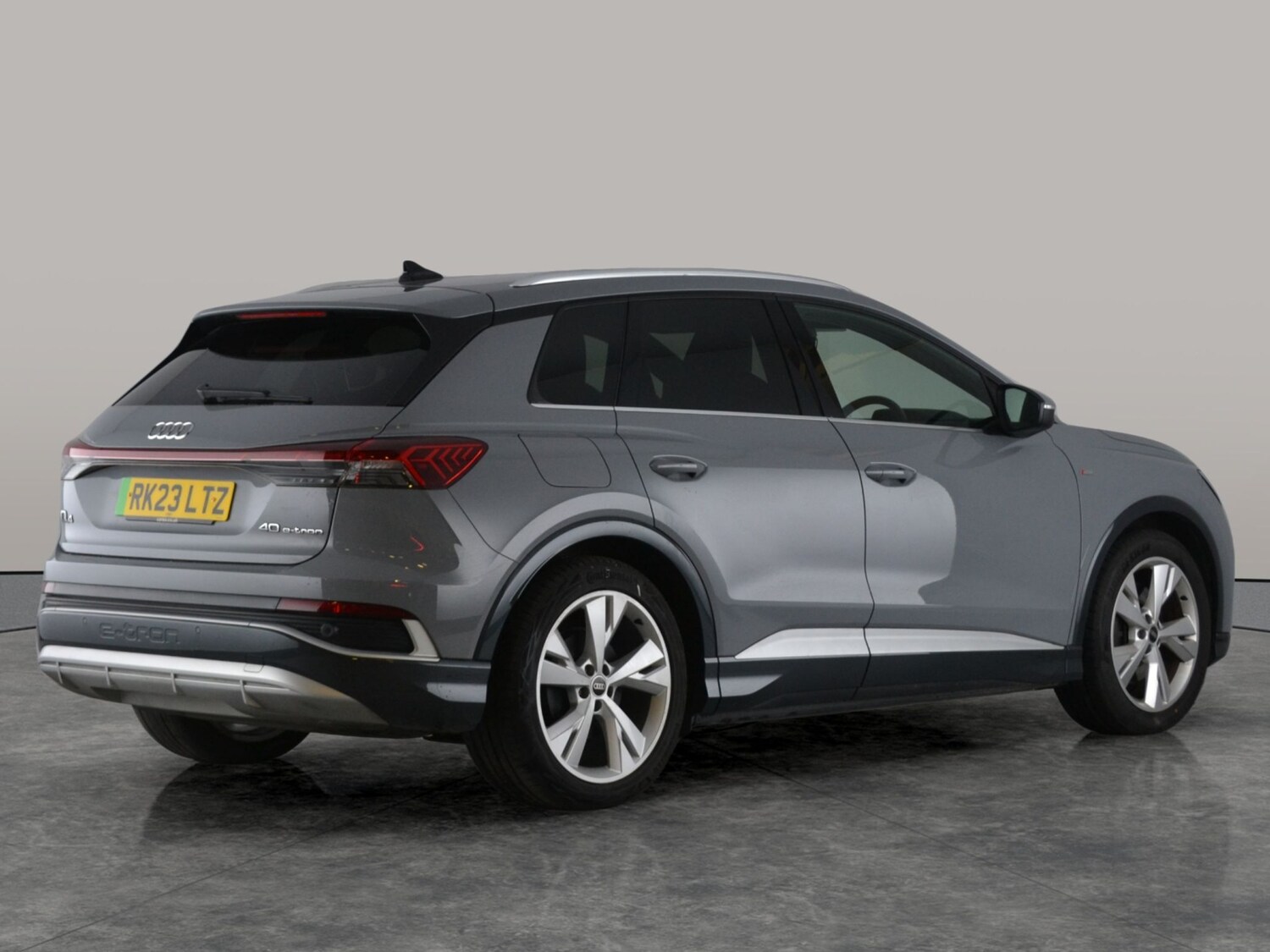 Used Audi Q4 e-tron 2023 for sale - 78123752: Photo 10