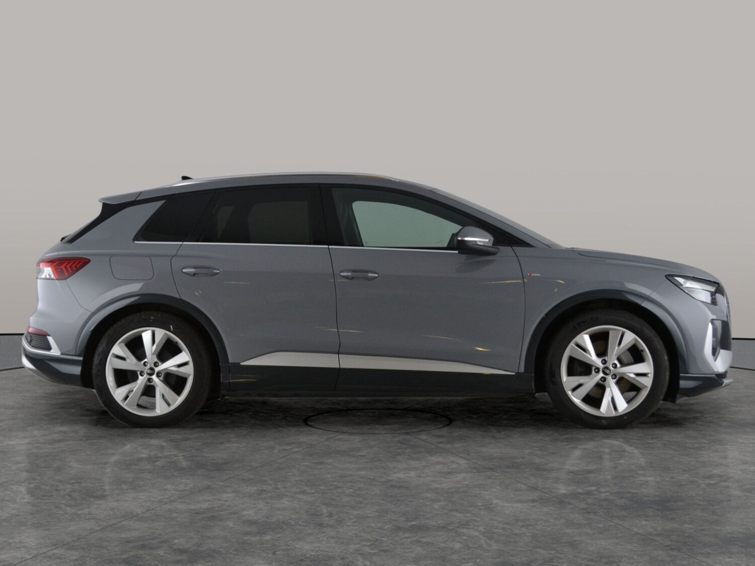 Used Audi Q4 e-tron 2023 for sale - 78123752: Photo 9