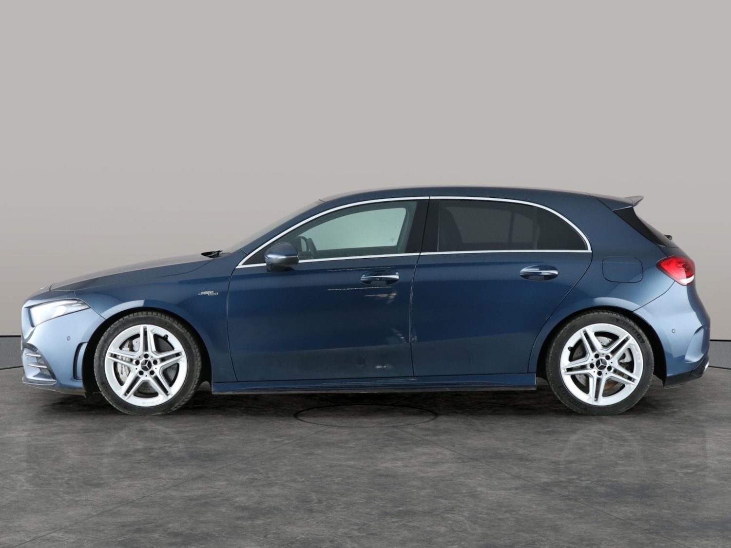 Used Mercedes-Benz A-Class 2019 for sale - 76928357: Photo 14