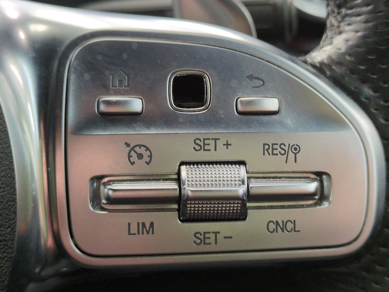 Used Mercedes-Benz A-Class 2019 for sale - 76928357: Photo 22