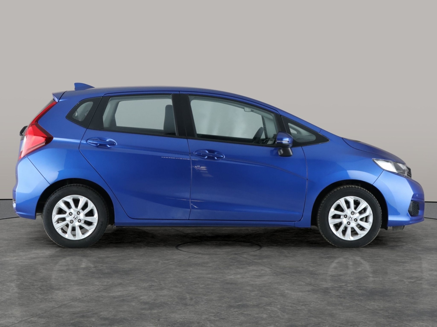 Used Honda Jazz 2019 for sale - 76491941: Photo 7