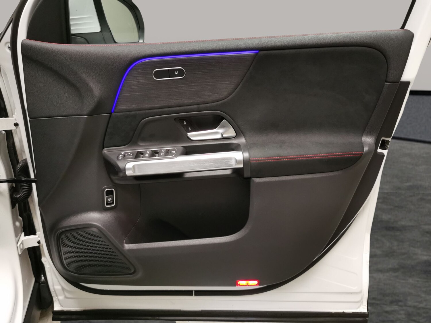 Used Mercedes-Benz EQB for sale - 77902115: Photo 28