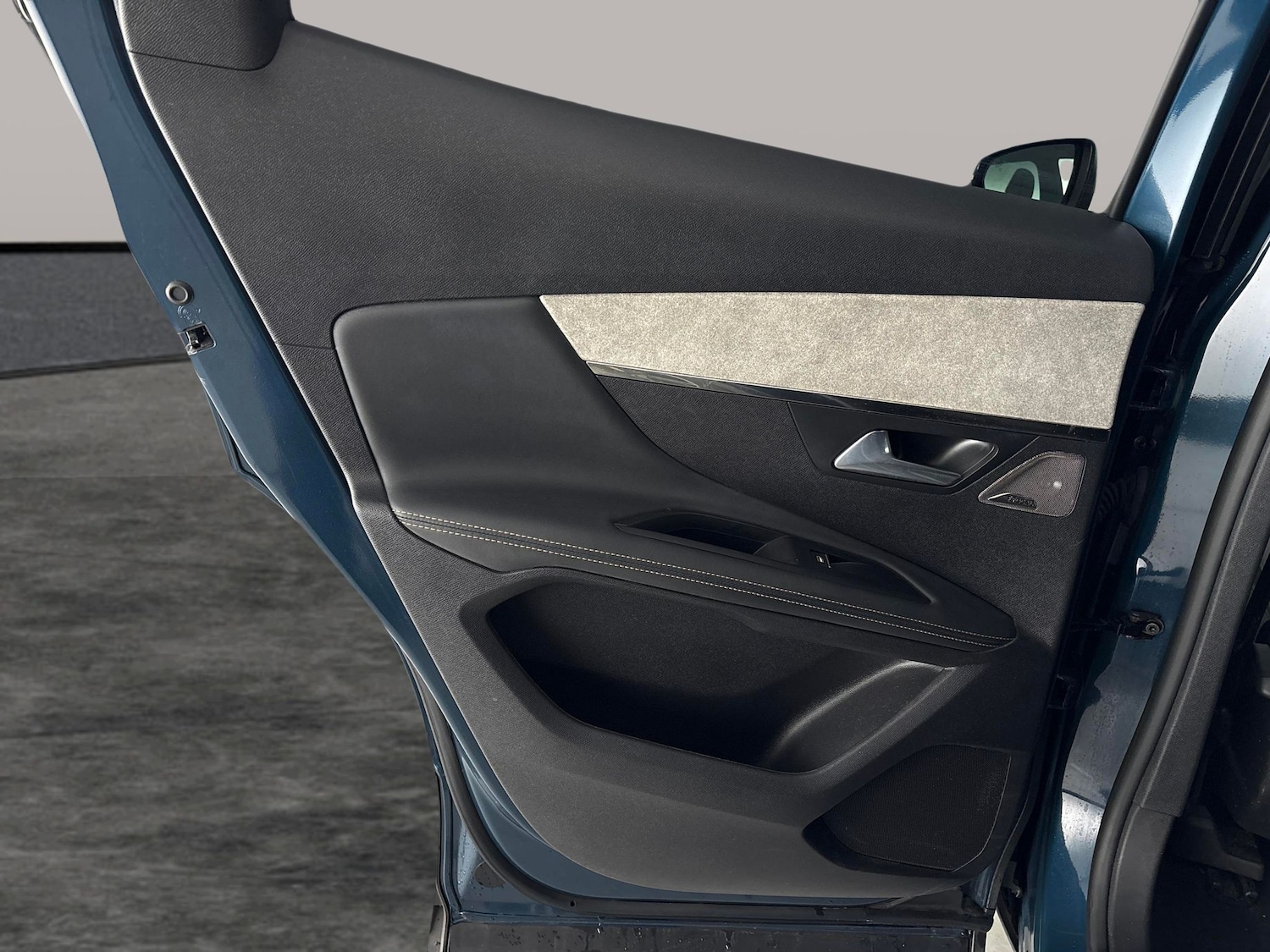 Used Peugeot 3008 2021 for sale - 77063617: Photo 36