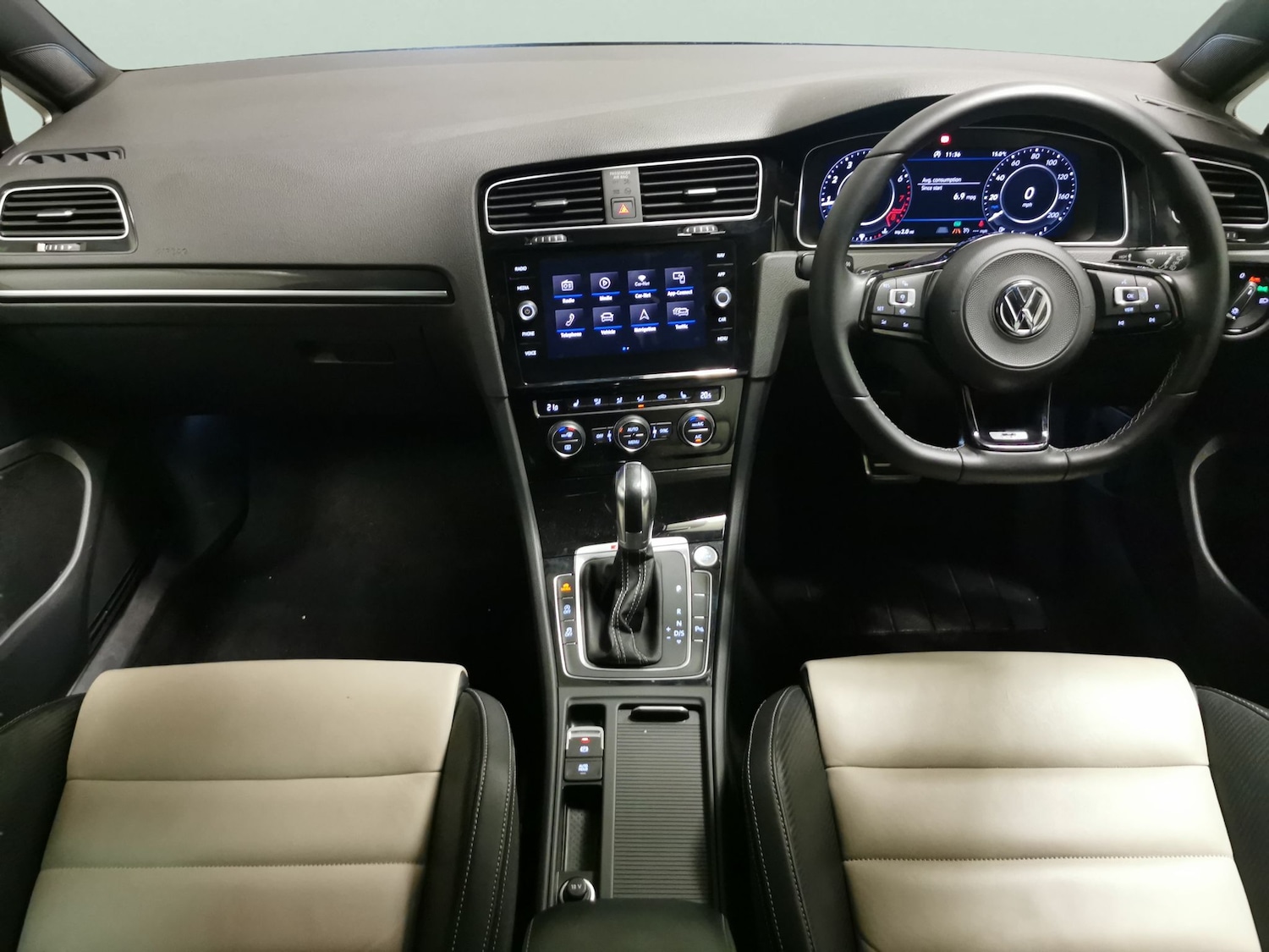 Used Volkswagen Golf 2019 for sale - 76922169: Photo 8