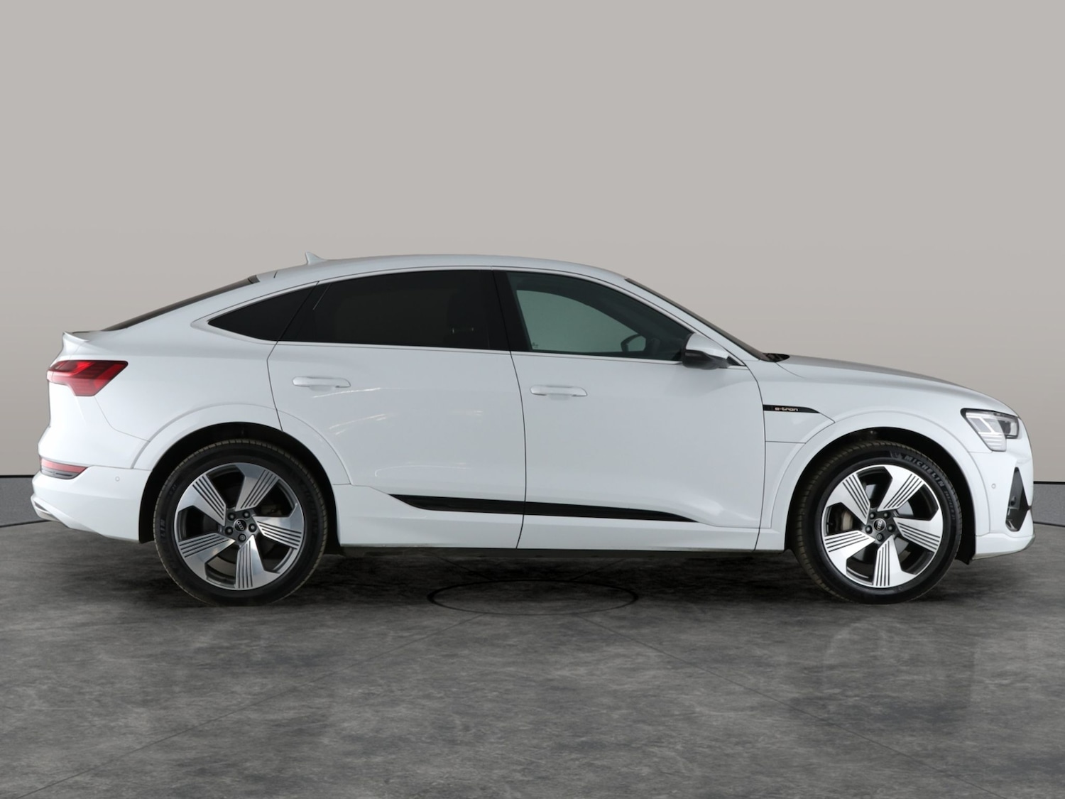 Used Audi e-tron 2022 for sale - 76141234: Photo 13