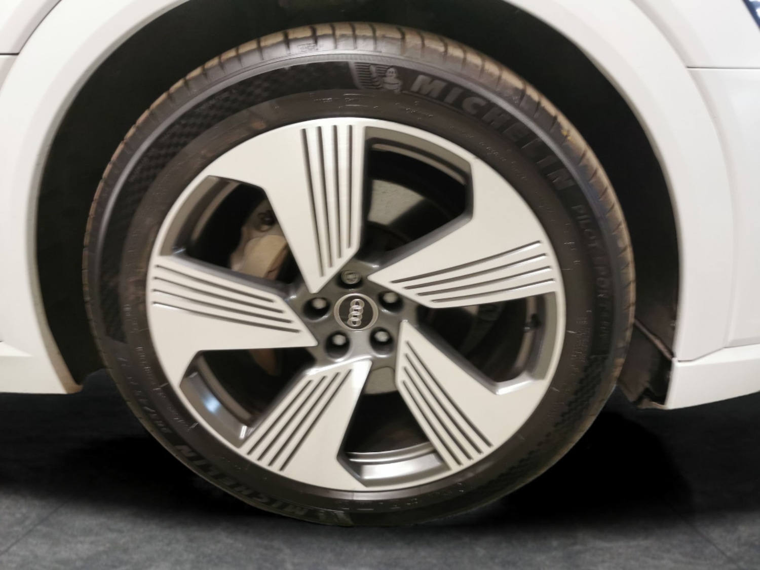 Used Audi e-tron 2022 for sale - 76141234: Photo 31