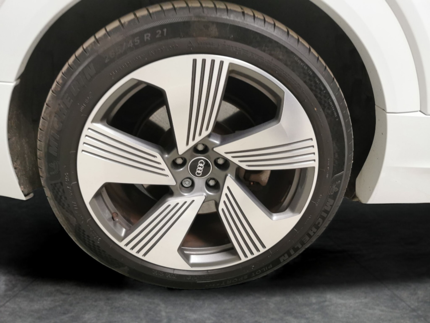Used Audi e-tron 2022 for sale - 76141234: Photo 32