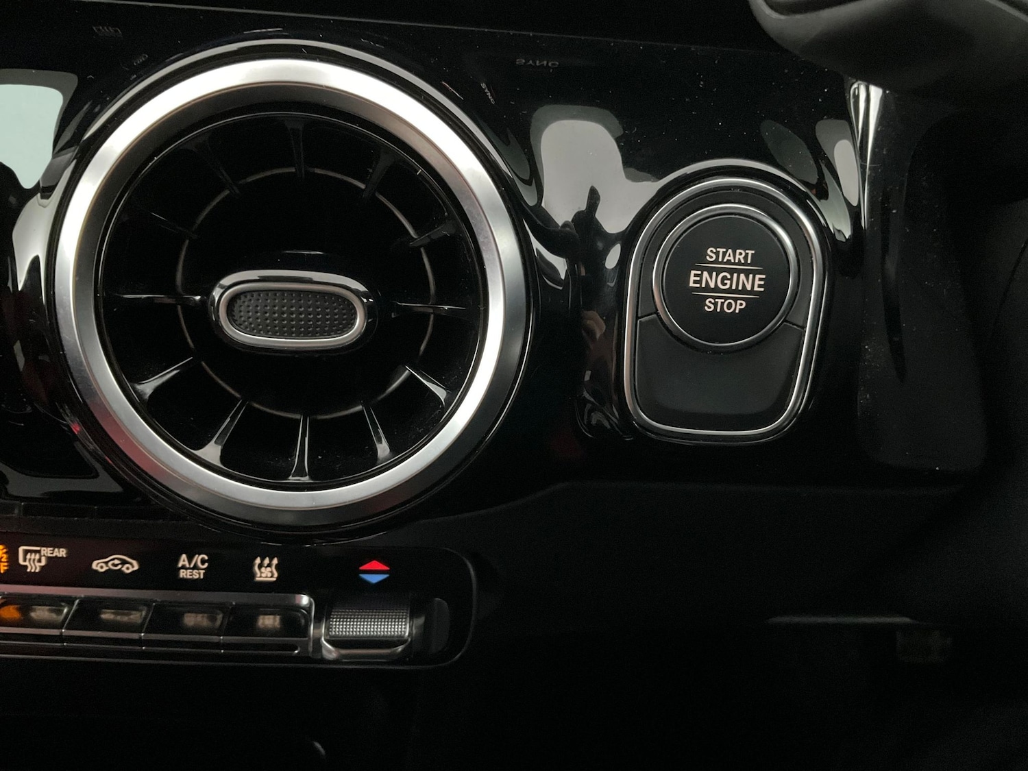 Used Mercedes-Benz GLA 2021 for sale - 76612443: Photo 21