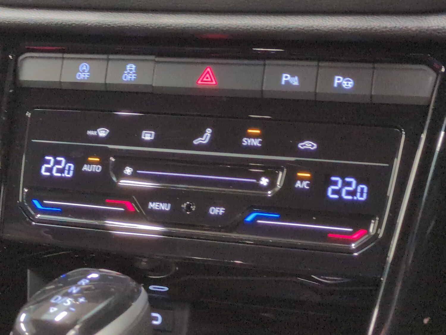 Used Volkswagen T-Roc 2023 for sale - 77648509: Photo 17