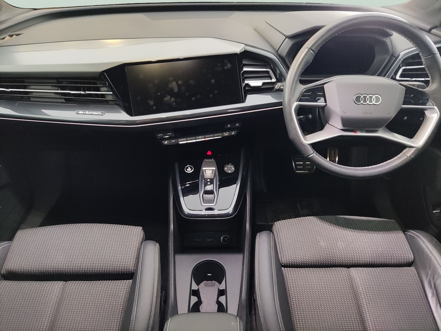 Used Audi Q4 e-tron 2023 for sale - 78163669: Photo 6