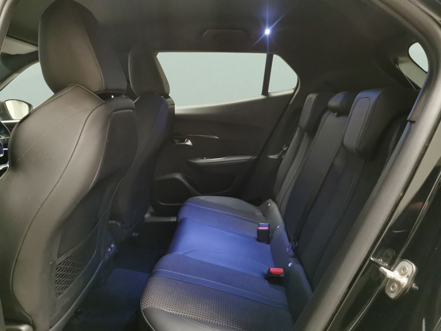 Used Peugeot 2008 2021 for sale - 78079289: Photo 27