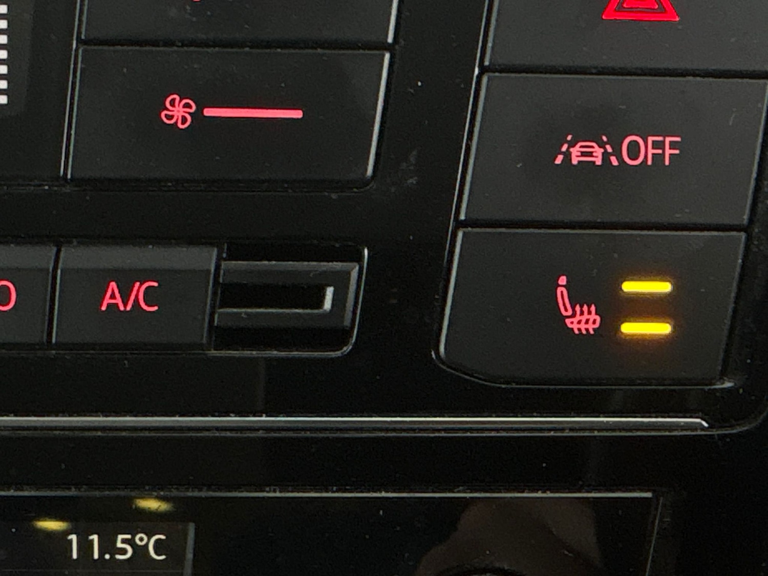 Used Volkswagen up! 2021 for sale - 76922207: Photo 14