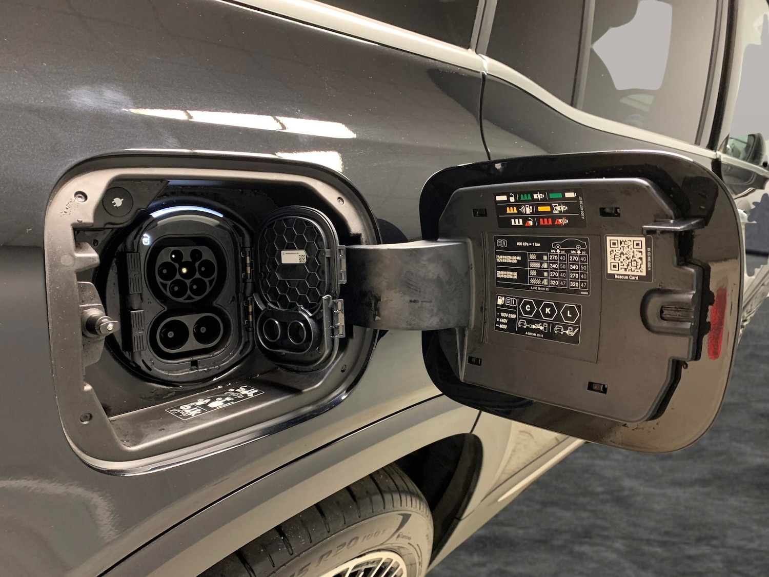 Used Mercedes-Benz EQB 2025 for sale - 76745676: Photo 28