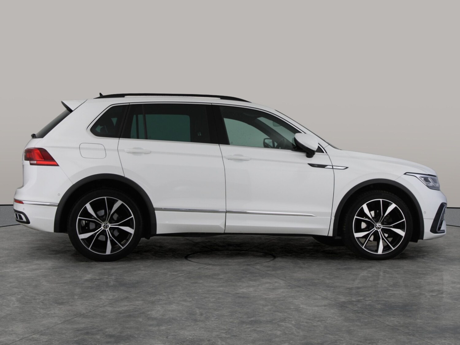Used Volkswagen Tiguan 2023 for sale - 77502406: Photo 9
