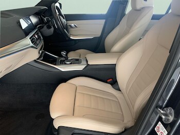 Used BMW 3 Series 2021 for sale - 76773796: Photo