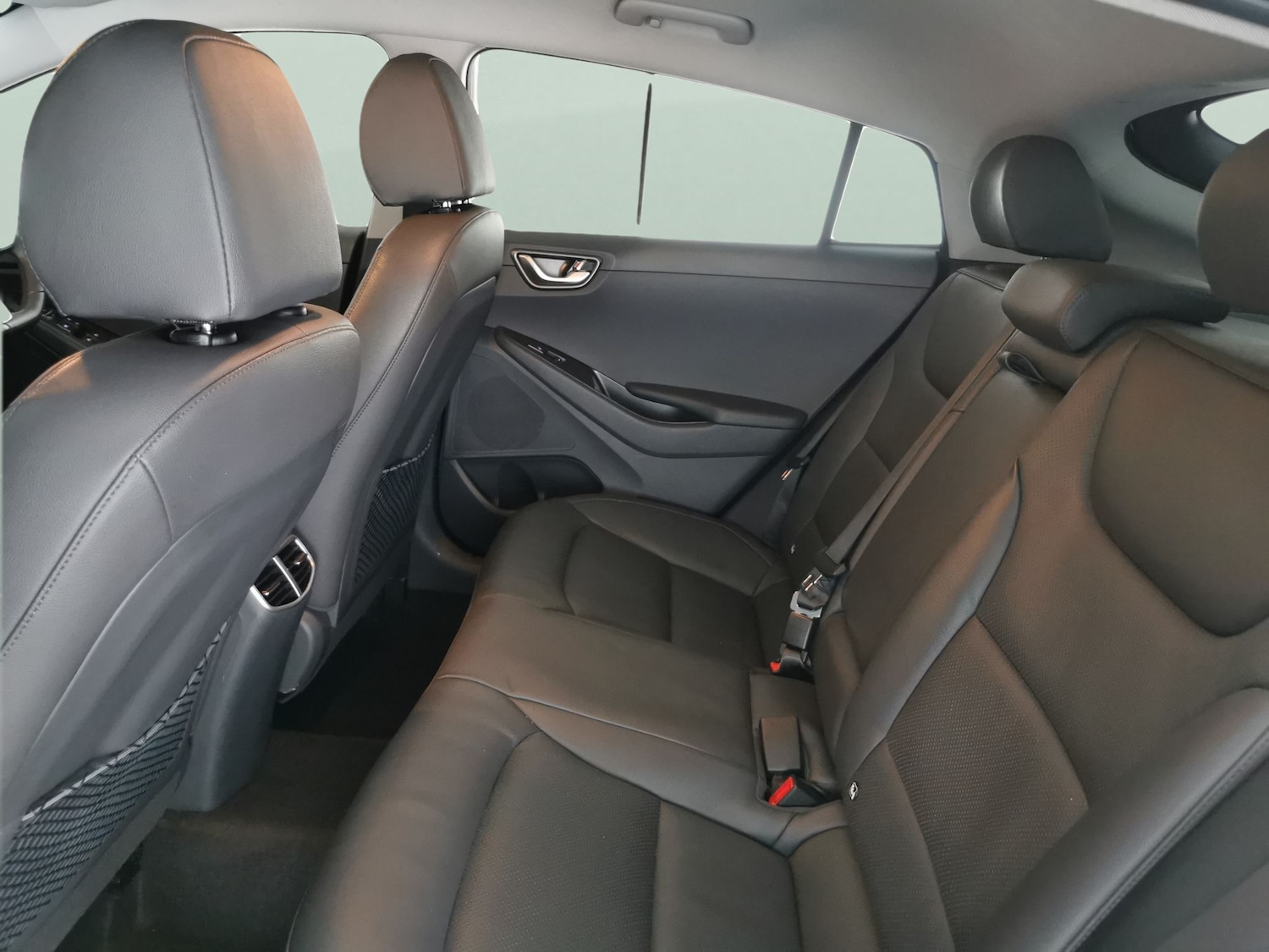 Used Hyundai IONIQ for sale - 76827096: Photo 32