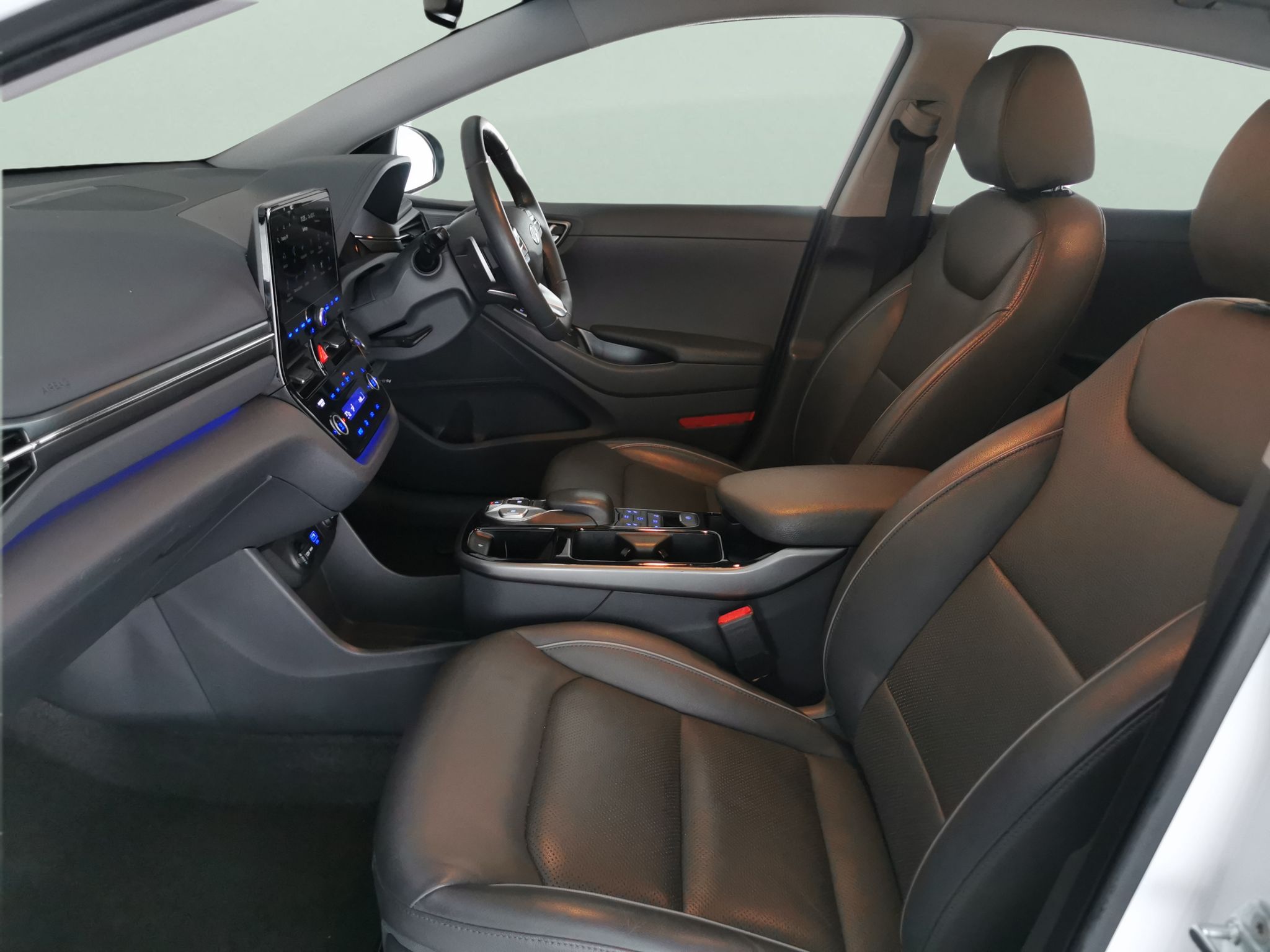 Used Hyundai IONIQ undefined for sale - 76827096: Photo